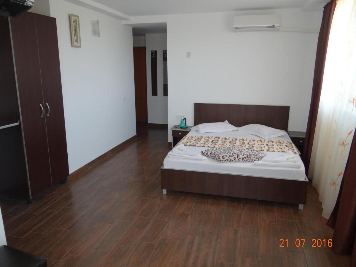 מלון קוסטינסטי Casa Marea Neagra מראה חיצוני תמונה
